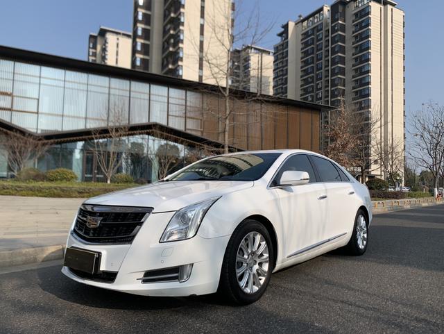 Cadillac XTS