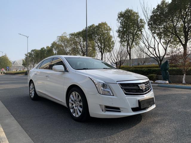 Cadillac XTS