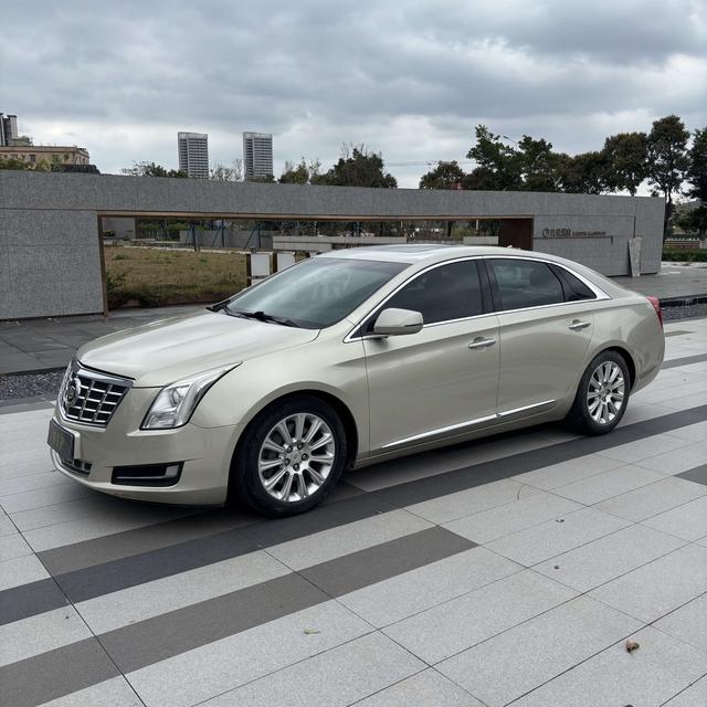 Cadillac XTS