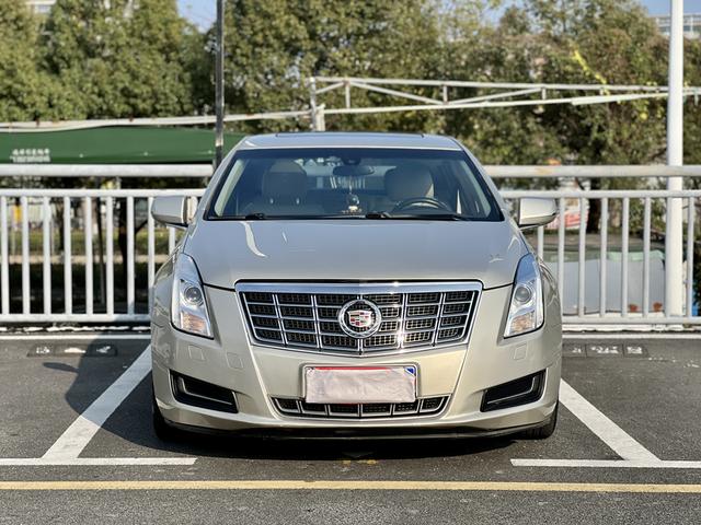 Cadillac XTS