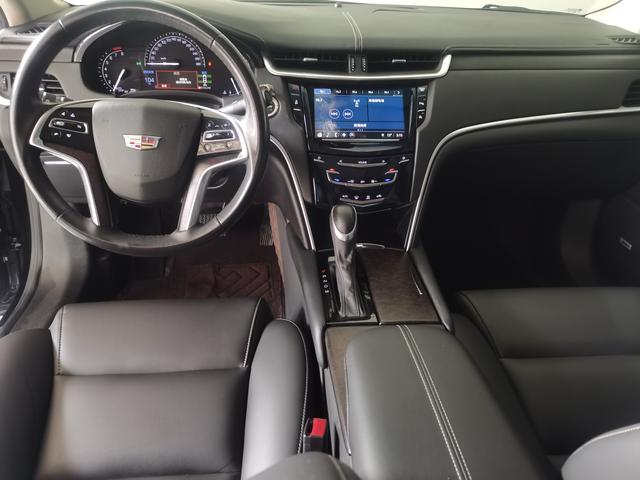 Cadillac XTS