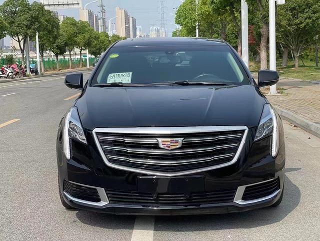 Cadillac XTS