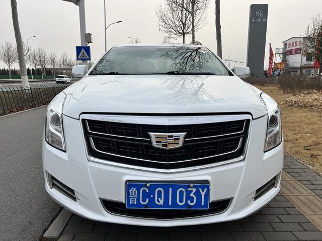 Cadillac XTS