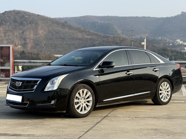 Cadillac XTS