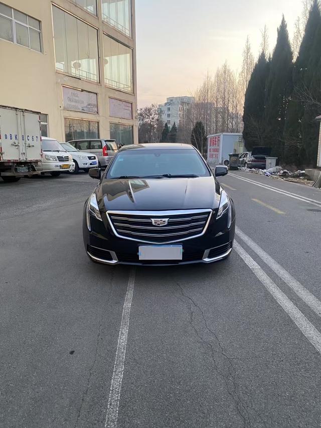 Cadillac XTS