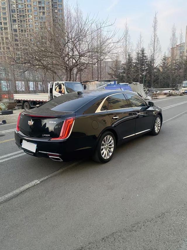 Cadillac XTS