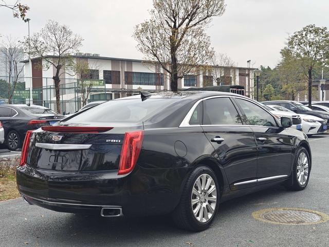 Cadillac XTS