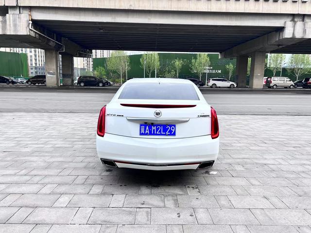 Cadillac XTS