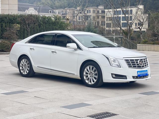 Cadillac XTS