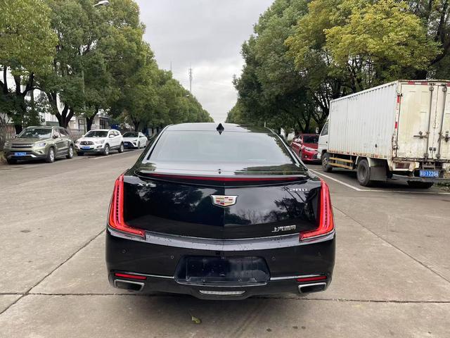 Cadillac XTS