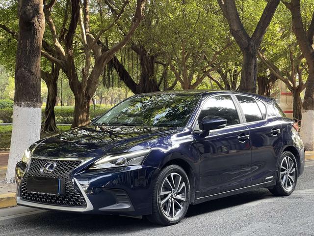 Lexus CT