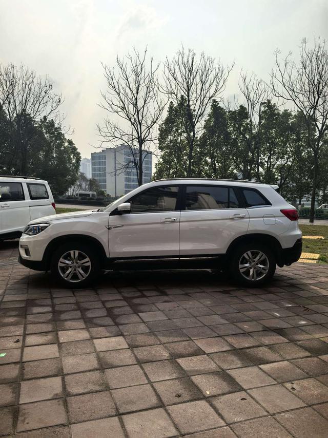 Changan CS75