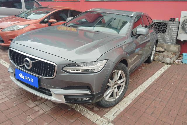 Volvo V90