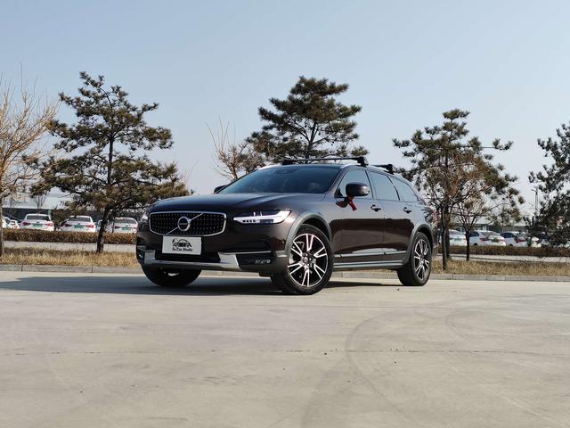 Volvo V90