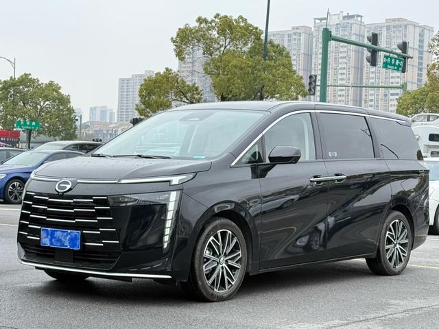 GAC Trumpchi E8