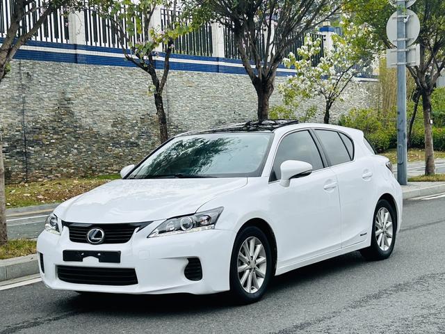 Lexus CT