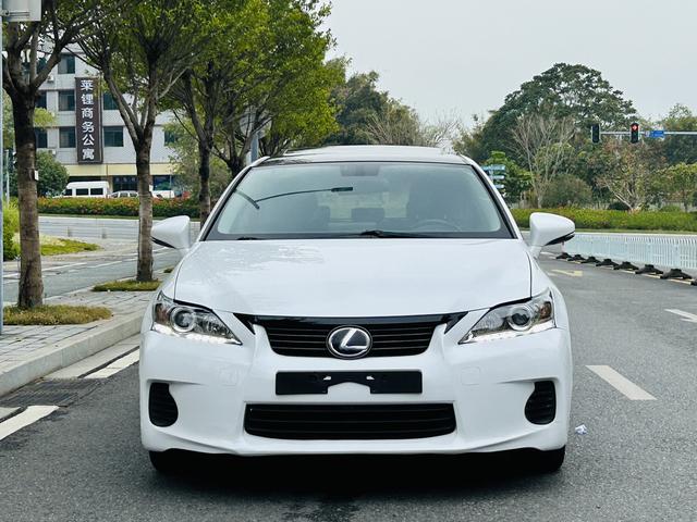 Lexus CT