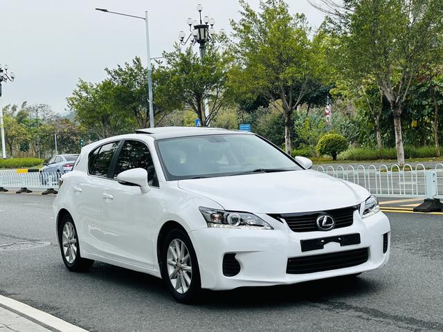 Lexus CT