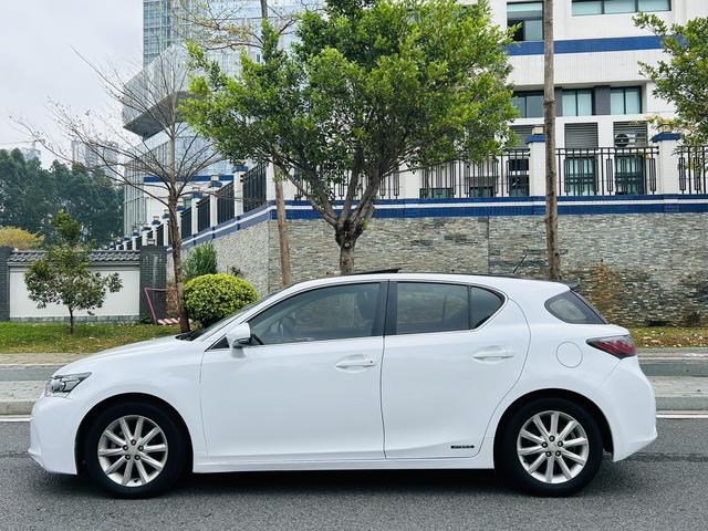 Lexus CT