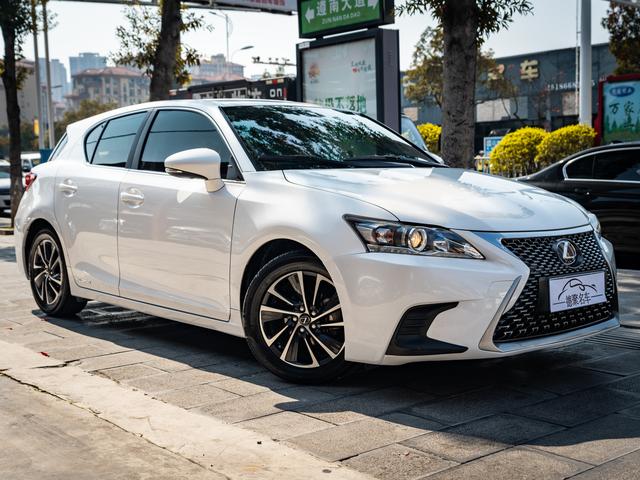 Lexus CT