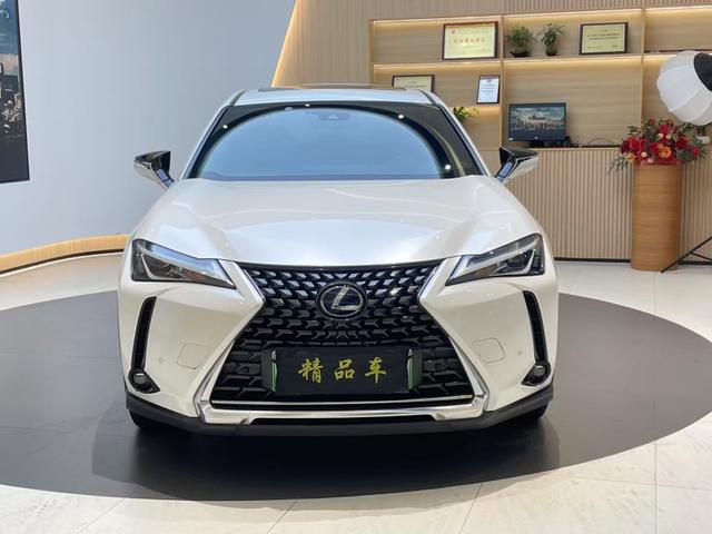 Lexus UX EV