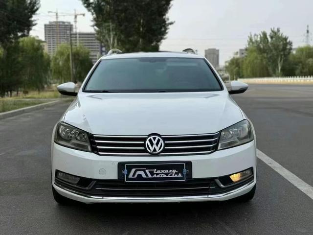 Volkswagen Magotan (imported)