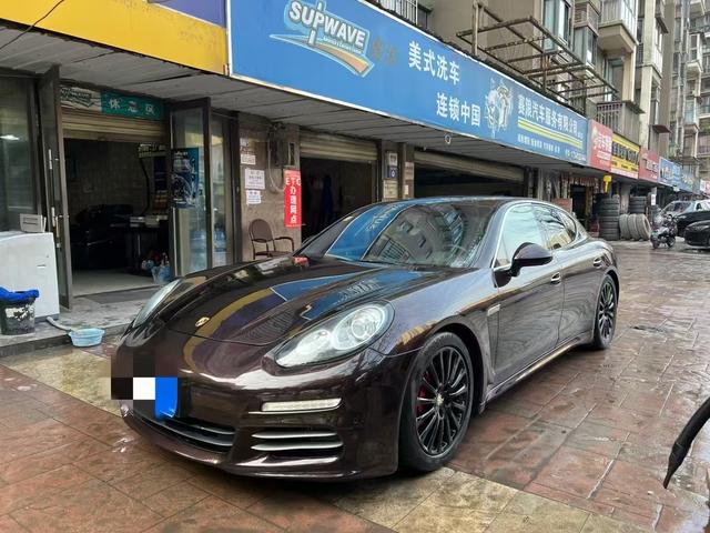 Porsche Panamera