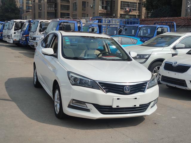 Changan Yuexiang V7