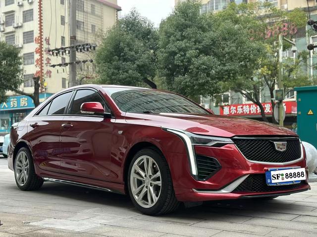 Cadillac CT4