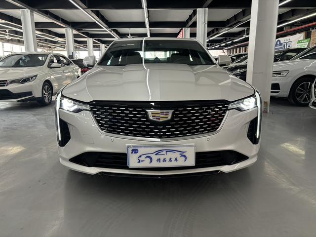 Cadillac CT4