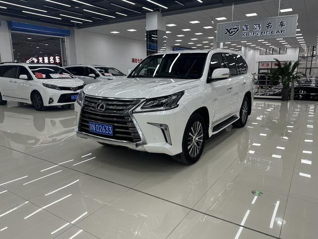 Lexus LX