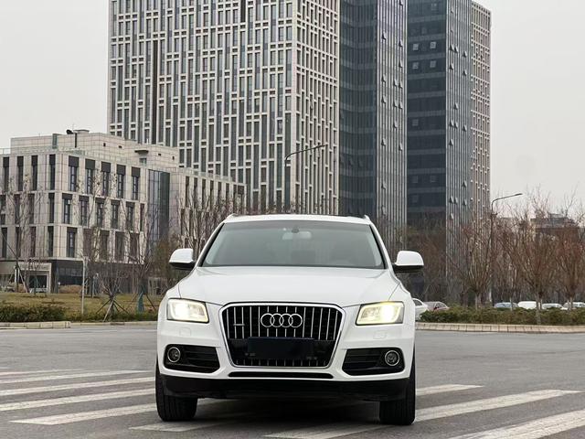 Audi Q5  из Китая