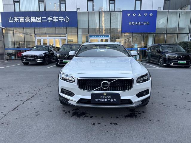 Volvo V90