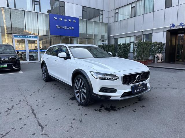 Volvo V90