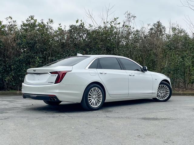 Cadillac CT6