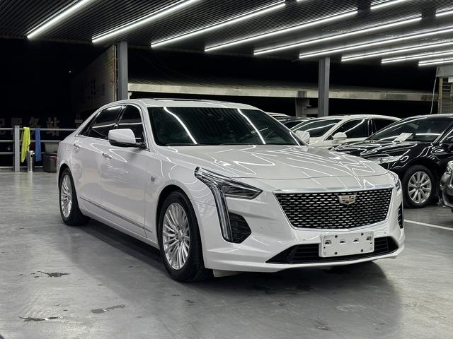 Cadillac CT6