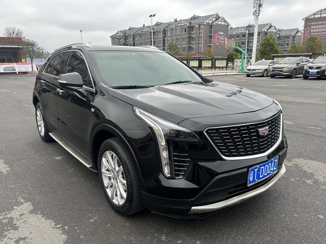 Cadillac XT4