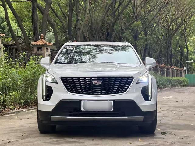 Cadillac XT4