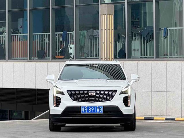 Cadillac XT4