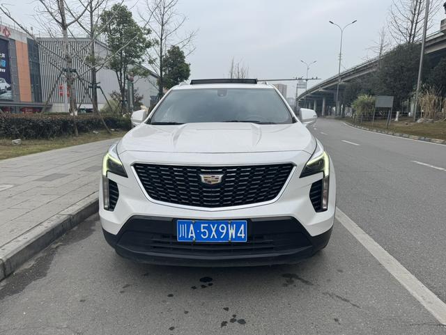 Cadillac XT4