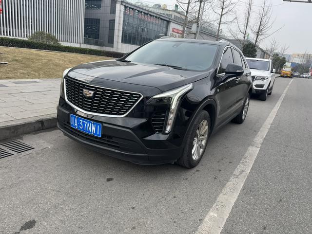 Cadillac XT4