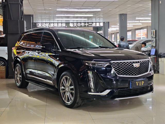 Cadillac XT6