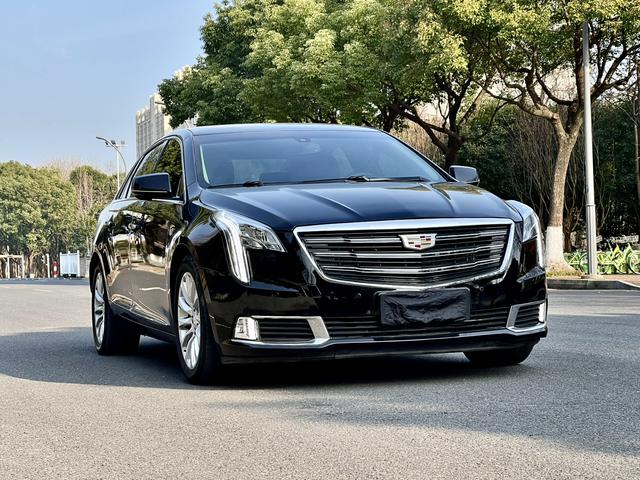 Cadillac XTS