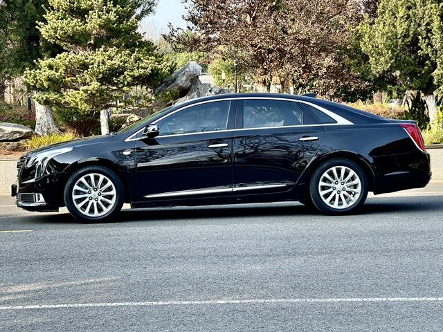 Cadillac XTS