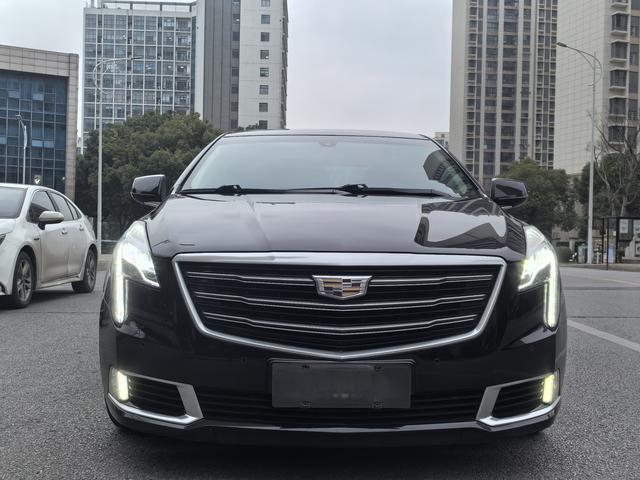 Cadillac XTS