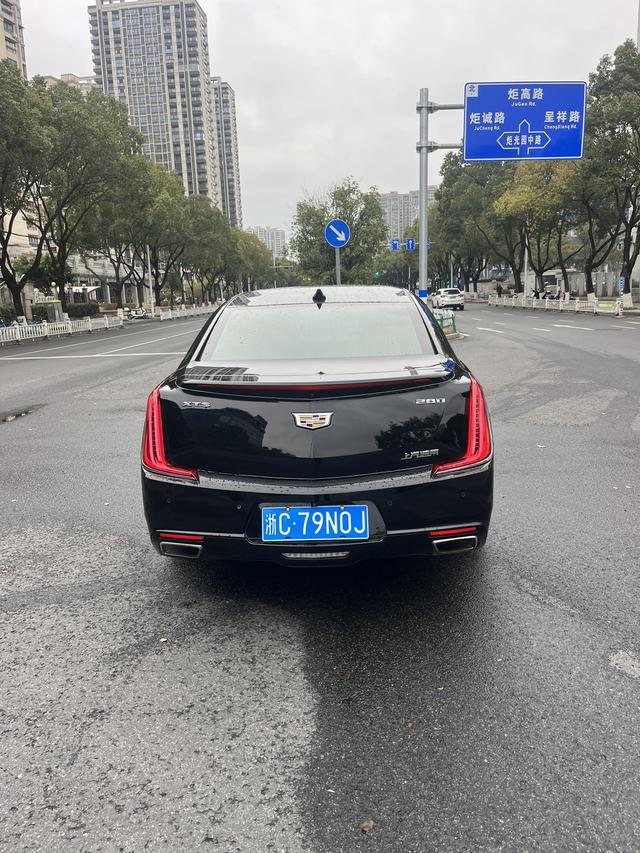 Cadillac XTS