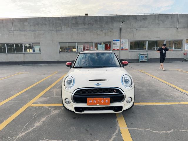 MINI MINI