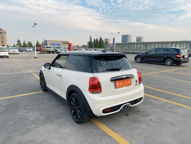 MINI MINI