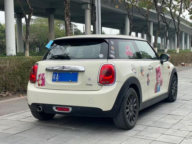 MINI MINI