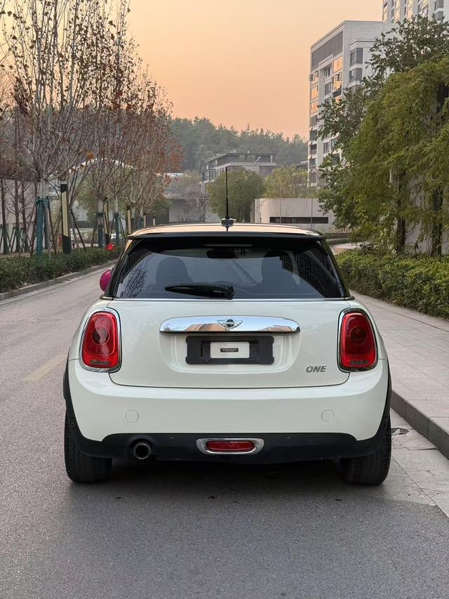 MINI MINI